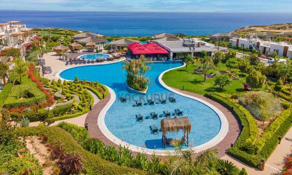 Denize Sıfır Bahçe Katı Daire - Esentepe'de Lüks Yaşam