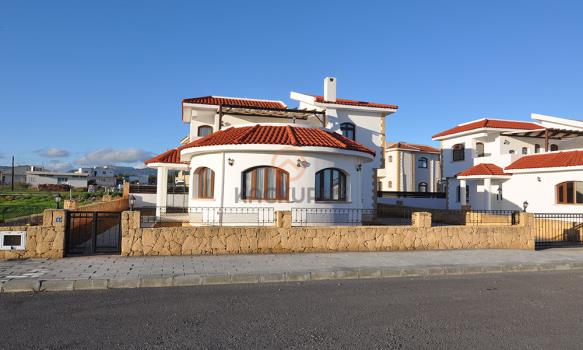 3+1 Satılık Villa | Yüksek Kira Getirili Yatırım Fırsatı - İskele Bahçeler